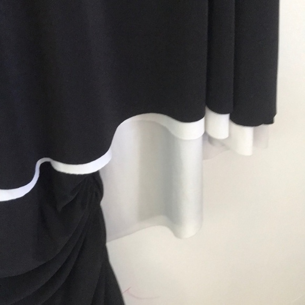 Lauren Ralph Lauren cape style dress - Picture 3 of 8